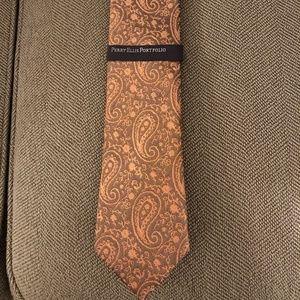 NWT Perry Ellis 100% Silk Neck Tie